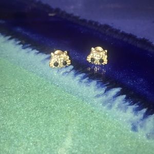 Cat shaped earrings